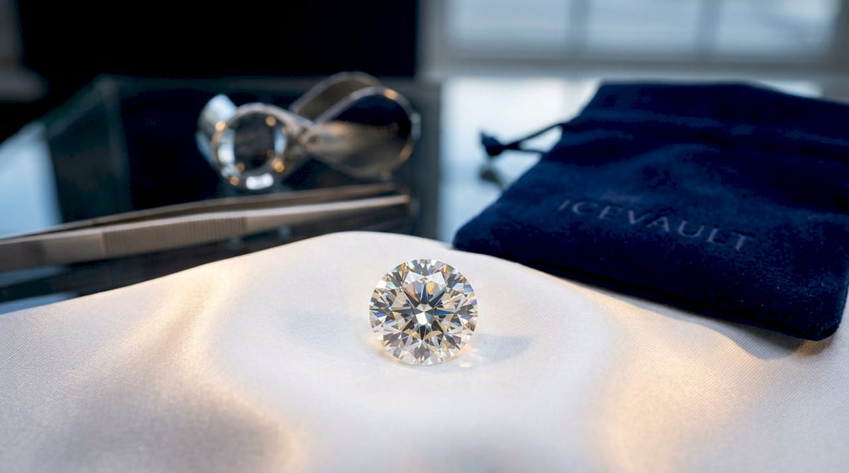 Close-up of sparkling round brilliant diamond