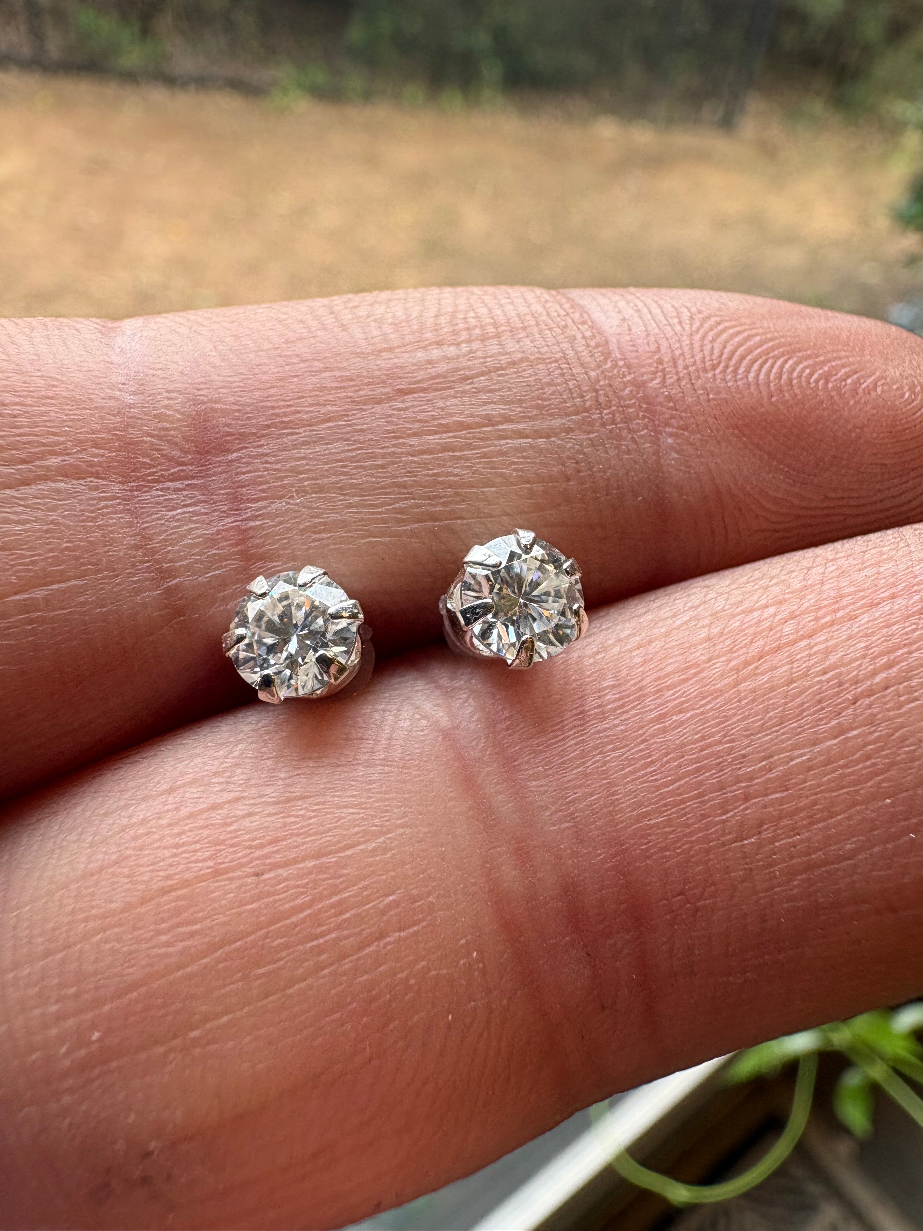 1.00 CTW Lab Grown Diamond Stud Earrings – 5mm Round | D Color VVS1 | 925 Sterling Silver